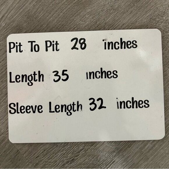 Victoria's Secret Bright Red Plush Cozy Short Hooded Robe Women’s Size Medium - Picture 7 of 7